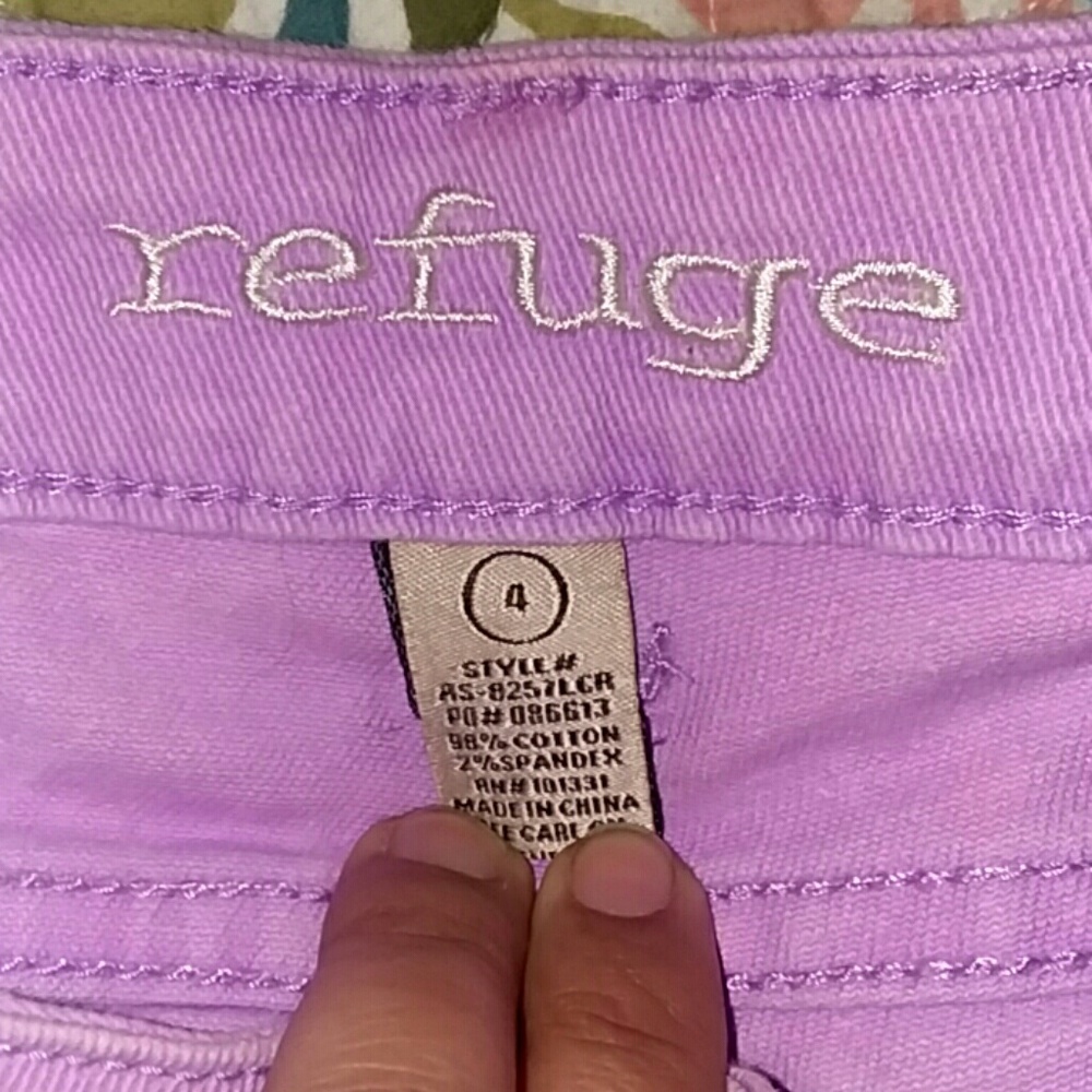 REFUGE MINI SHORTS - Picture 3 of 3
